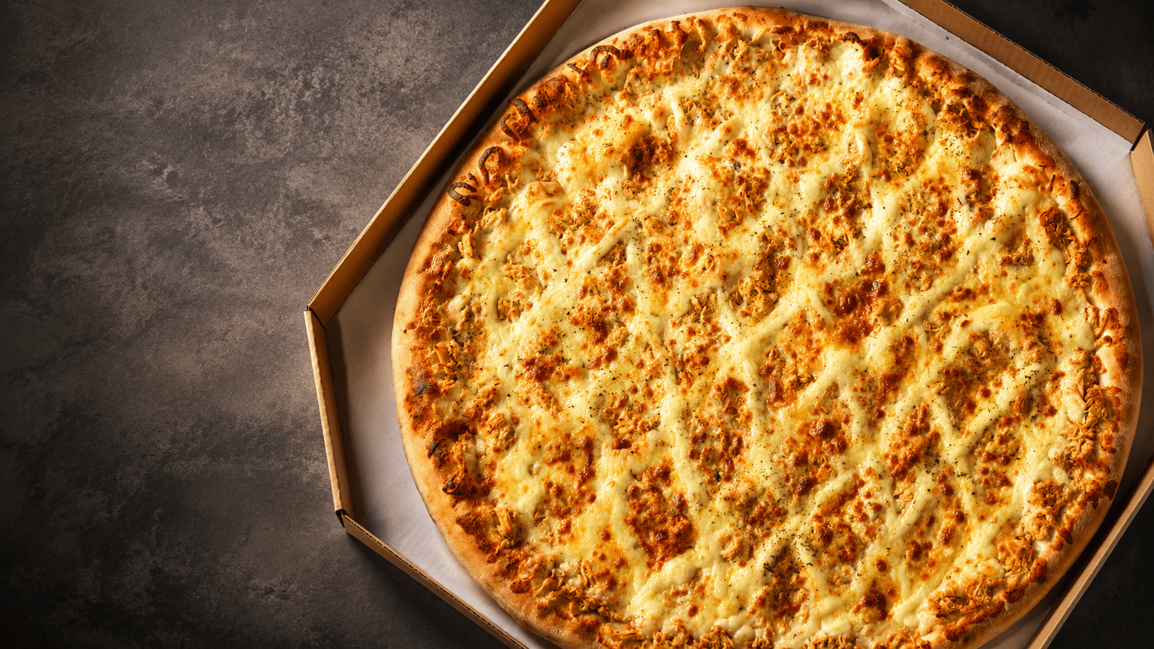Pizza grande da BIG Pizza Toledo em caixa